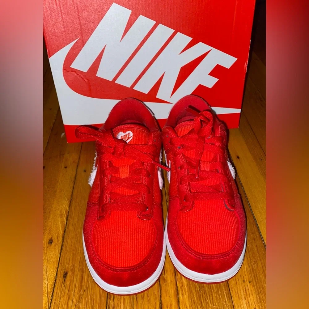 Nike Dunk Valentine Day SZ 3 - Picture 2 of 7